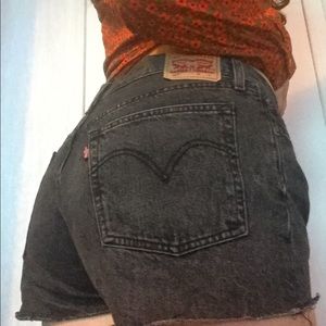 Black Levi 501 shorts (W32)